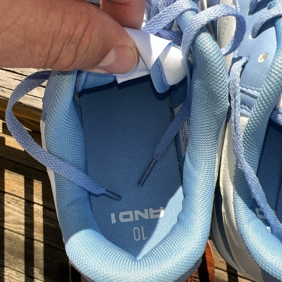 Women’s Blue and White AND1 Low Top Basketball Sneakers Size 10🔥🔥 - Picture 5 of 12